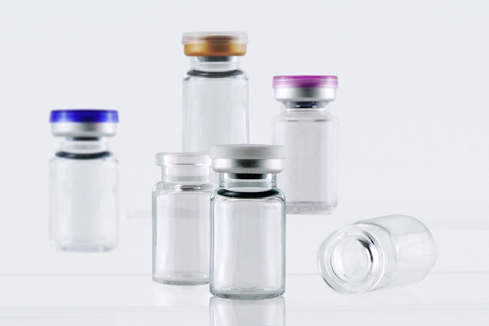 Cyclic Olefin Polymer COP-vials for pharmaceutical storage