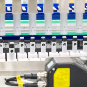 High-speed automated testing line for medical pen injector performance verification